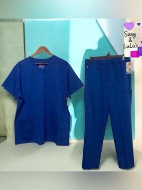 Hanes Scrubs Set Womens Size L Royal Blue V-Neck Top & Pants NWT Medical